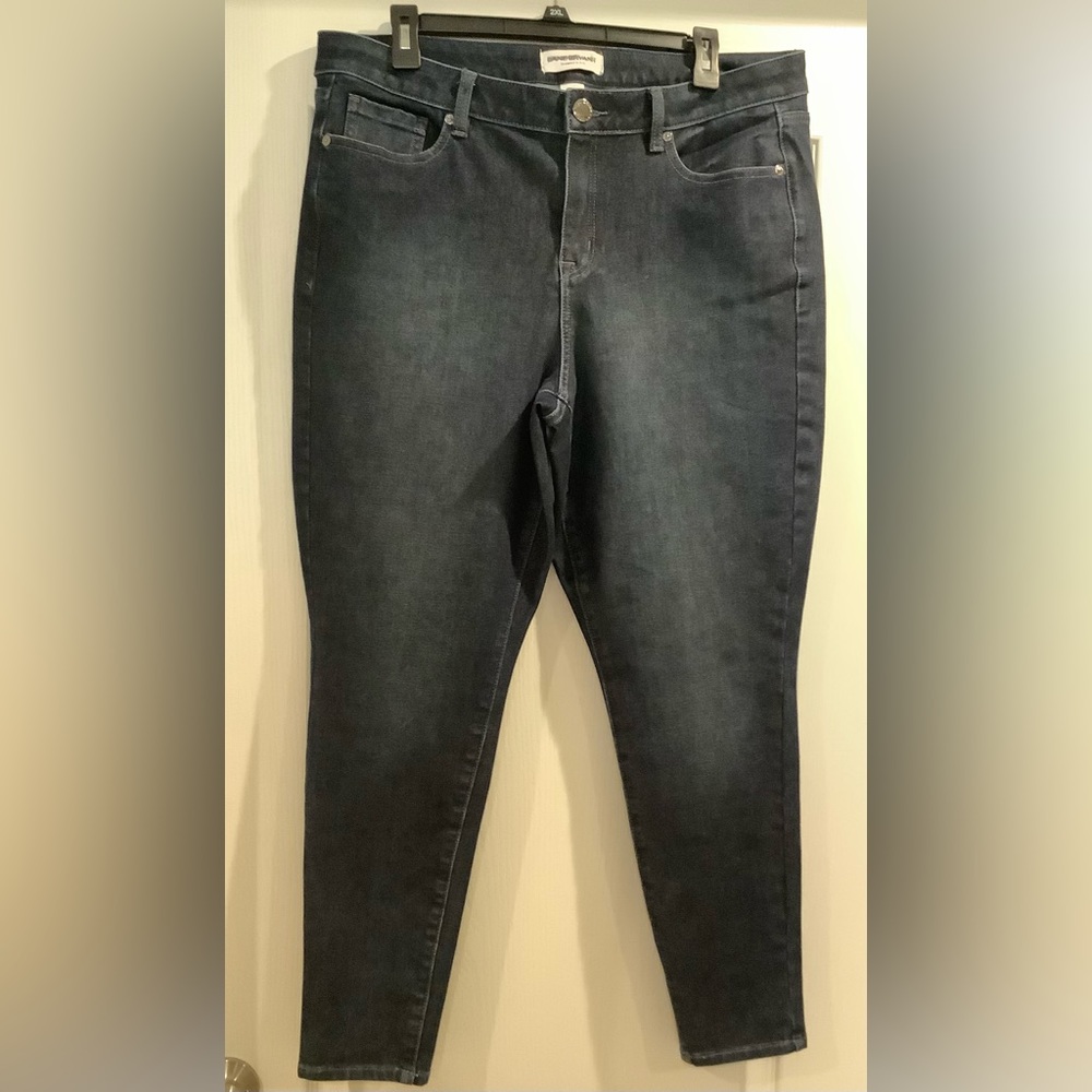Women’s Lane Bryant Dark Wash Denim Jeans, size 16.